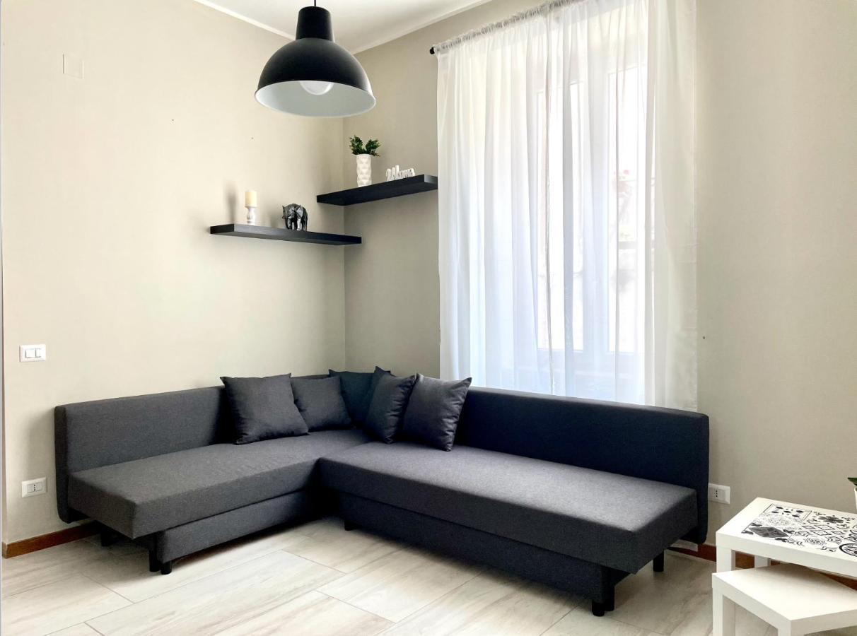 Grey Apartment Caiazzo Exterior foto