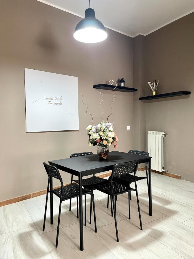 Grey Apartment Caiazzo Exterior foto